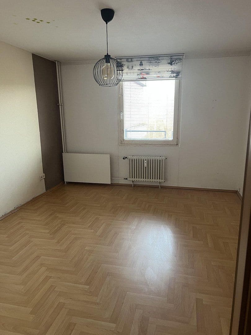 Pronájem bytu 3+1 86 m², Friedrich-Ebert-Straße 15, Sindelfingen, Bádensko-Württembersko Pronájem bytu 3+1 86 m², Friedrich-Ebert-Straße 15, Sindelfingen, Bádensko-Württembersko