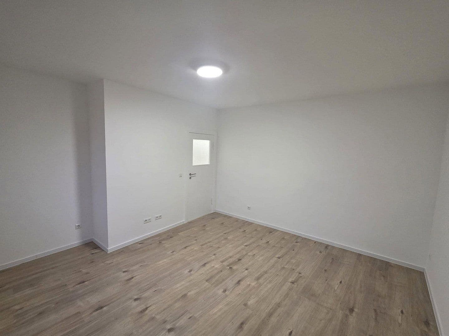 Prodej bytu 2+1 58 m², Eosander Str.36, Berlin, Berlín Prodej bytu 2+1 58 m², Eosander Str.36, Berlin, Berlín