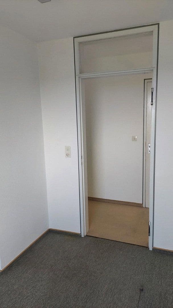 Pronájem bytu 2+kk 56 m², Reutlingen, Bádensko-Württembersko Pronájem bytu 2+kk 56 m², Reutlingen, Bádensko-Württembersko