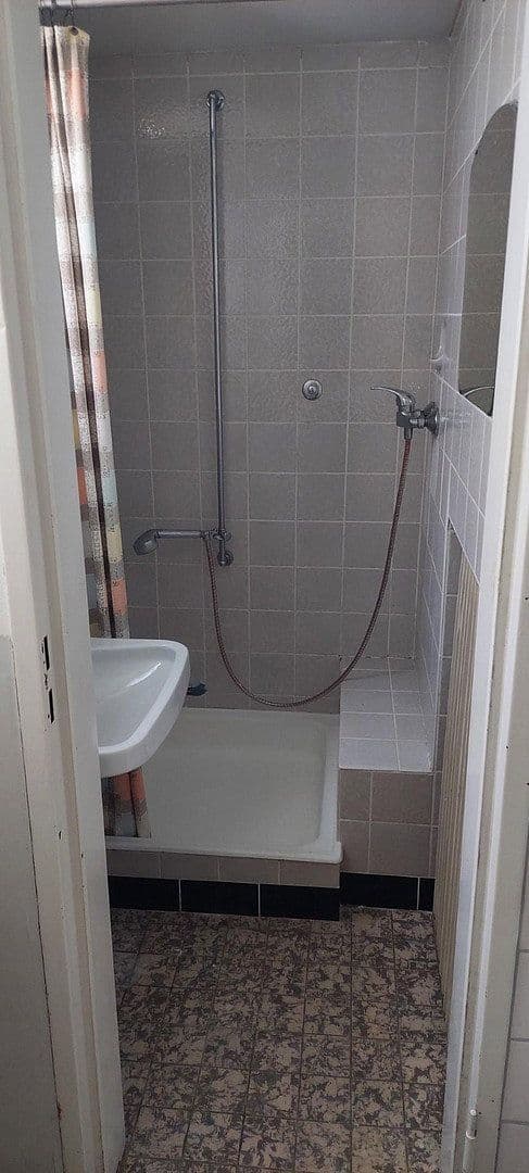 Pronájem bytu 2+kk 56 m², Reutlingen, Bádensko-Württembersko Pronájem bytu 2+kk 56 m², Reutlingen, Bádensko-Württembersko