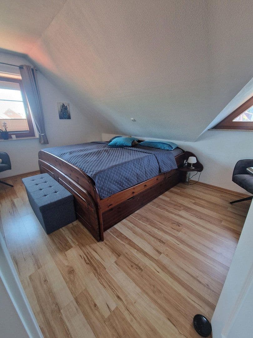 Prodej domu 123 m², pozemek 545 m², Seelze, Dolní Sasko Prodej domu 123 m², pozemek 545 m², Seelze, Dolní Sasko