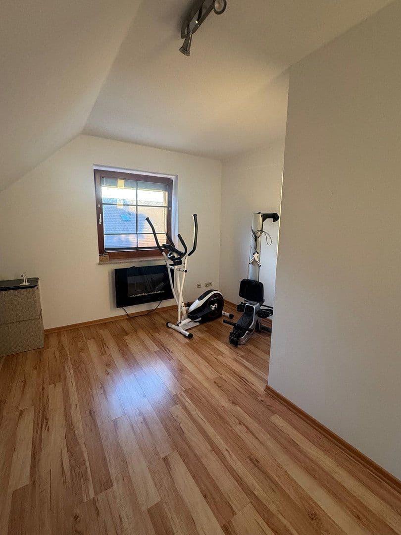 Prodej domu 123 m², pozemek 545 m², Seelze, Dolní Sasko Prodej domu 123 m², pozemek 545 m², Seelze, Dolní Sasko