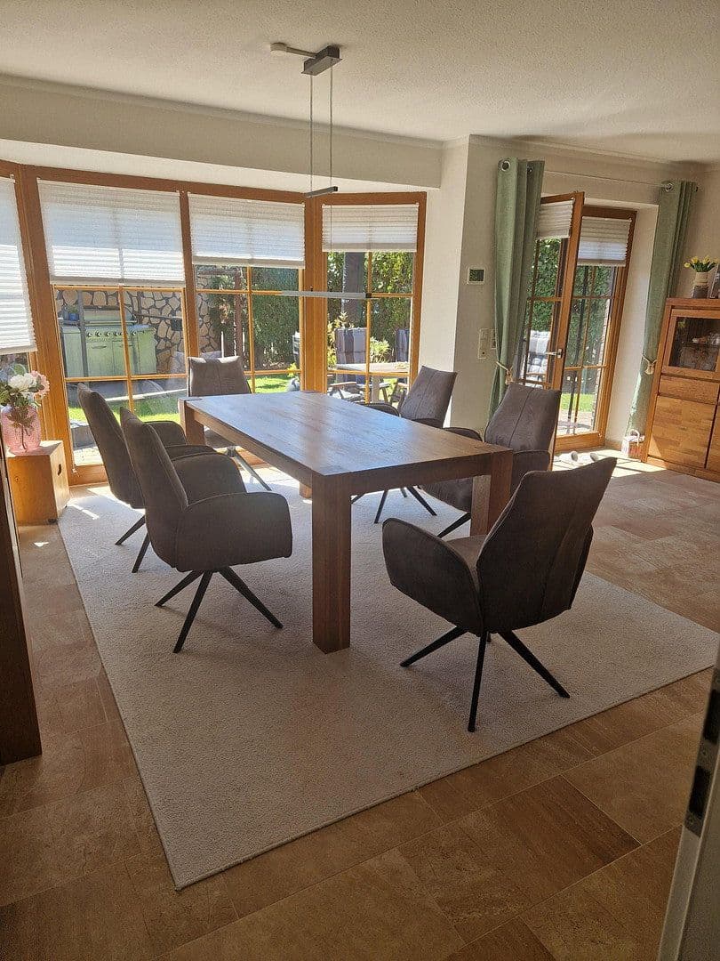 Prodej domu 123 m², pozemek 545 m², Seelze, Dolní Sasko Prodej domu 123 m², pozemek 545 m², Seelze, Dolní Sasko