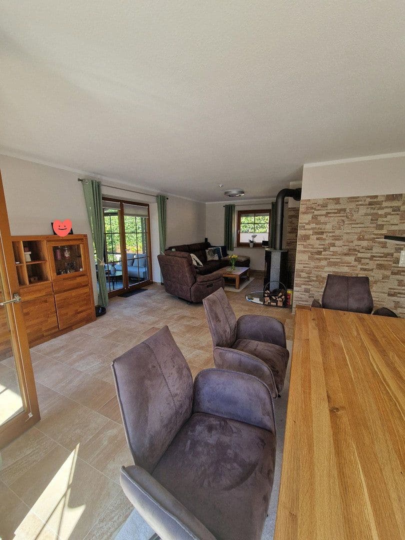 Prodej domu 123 m², pozemek 545 m², Seelze, Dolní Sasko Prodej domu 123 m², pozemek 545 m², Seelze, Dolní Sasko