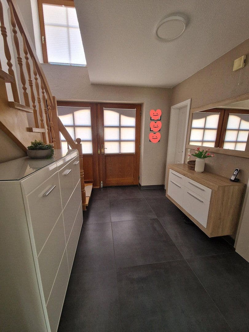 Prodej domu 123 m², pozemek 545 m², Seelze, Dolní Sasko Prodej domu 123 m², pozemek 545 m², Seelze, Dolní Sasko