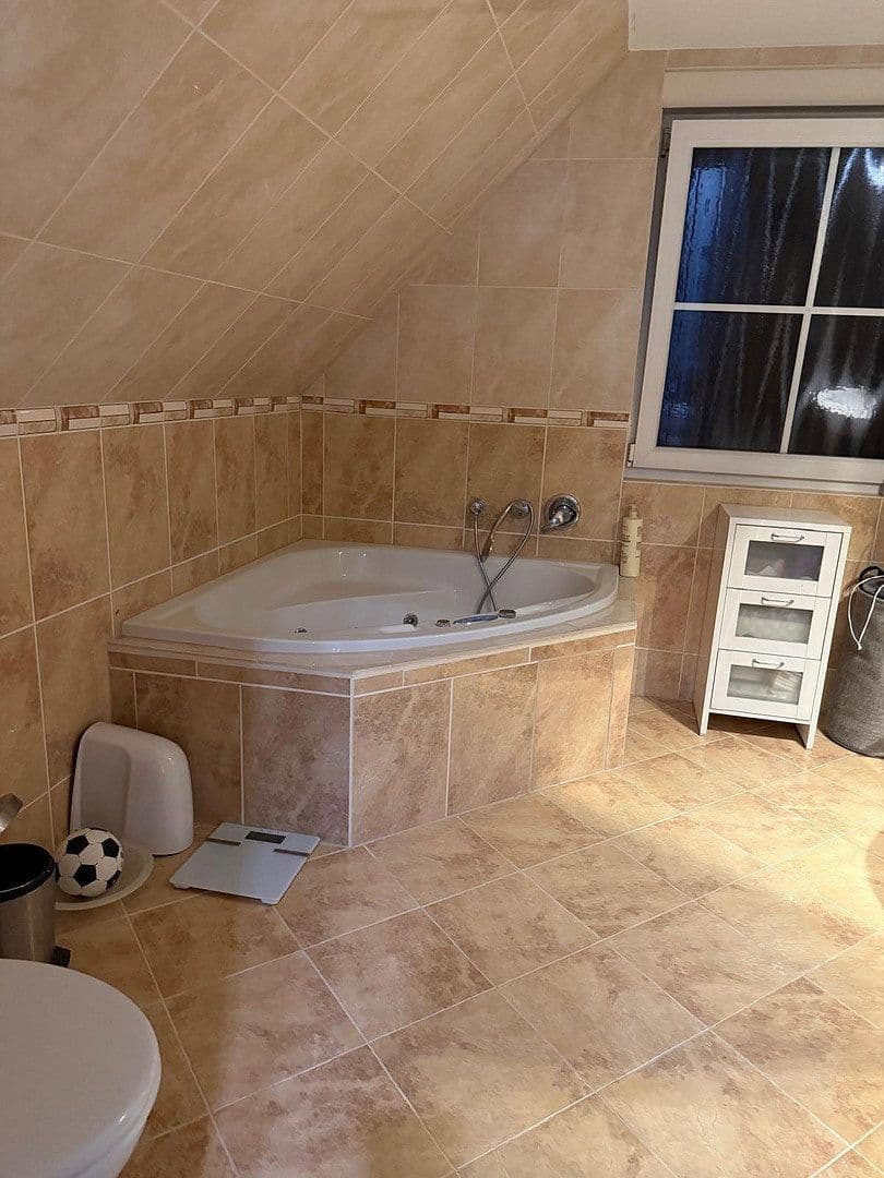 Prodej domu 150 m², pozemek 570 m², Zwinglistr. 11, Falkensee, Braniborsko Prodej domu 150 m², pozemek 570 m², Zwinglistr. 11, Falkensee, Braniborsko
