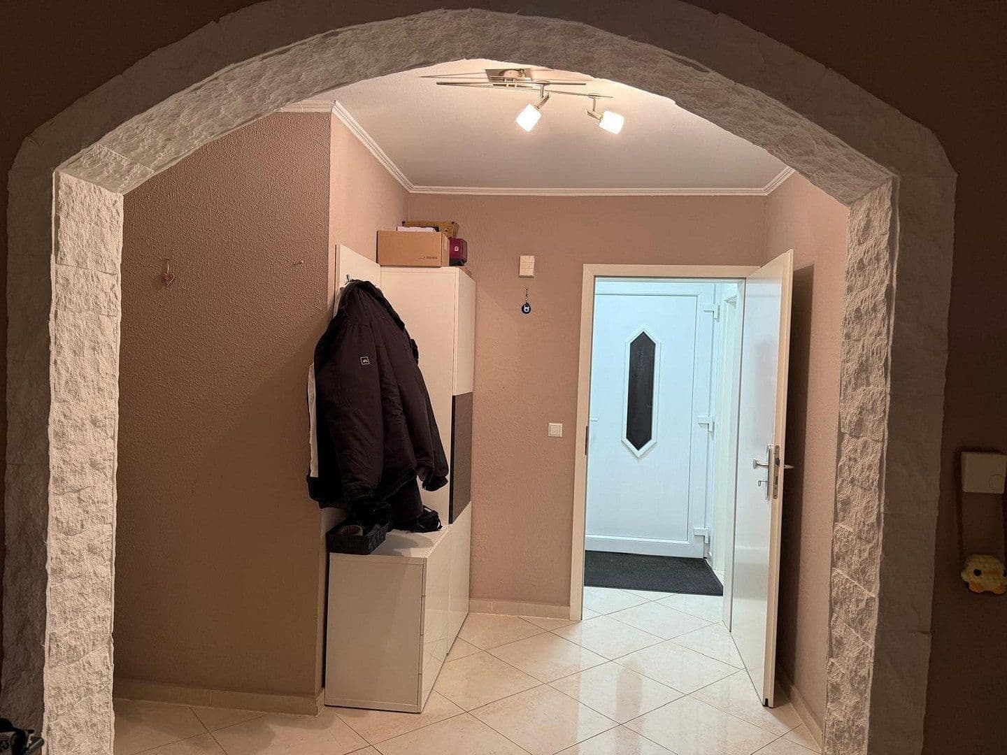 Prodej domu 150 m², pozemek 570 m², Zwinglistr. 11, Falkensee, Braniborsko Prodej domu 150 m², pozemek 570 m², Zwinglistr. 11, Falkensee, Braniborsko