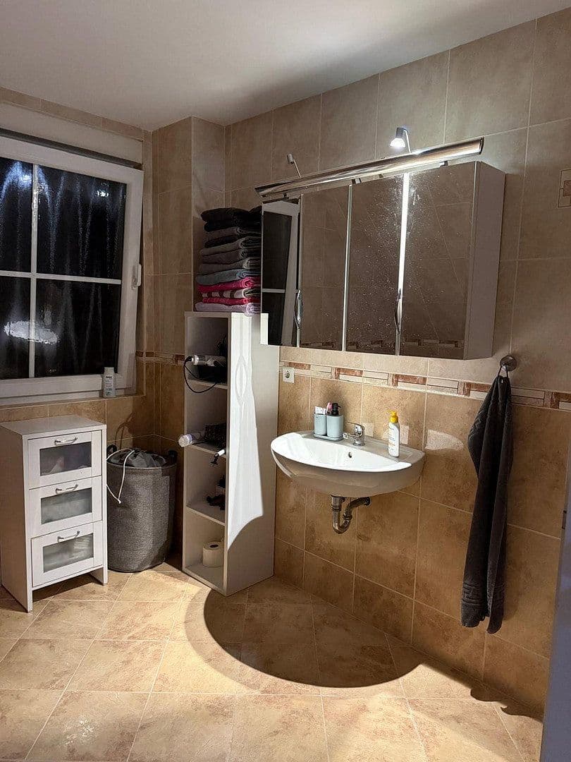 Prodej domu 150 m², pozemek 570 m², Zwinglistr. 11, Falkensee, Braniborsko Prodej domu 150 m², pozemek 570 m², Zwinglistr. 11, Falkensee, Braniborsko
