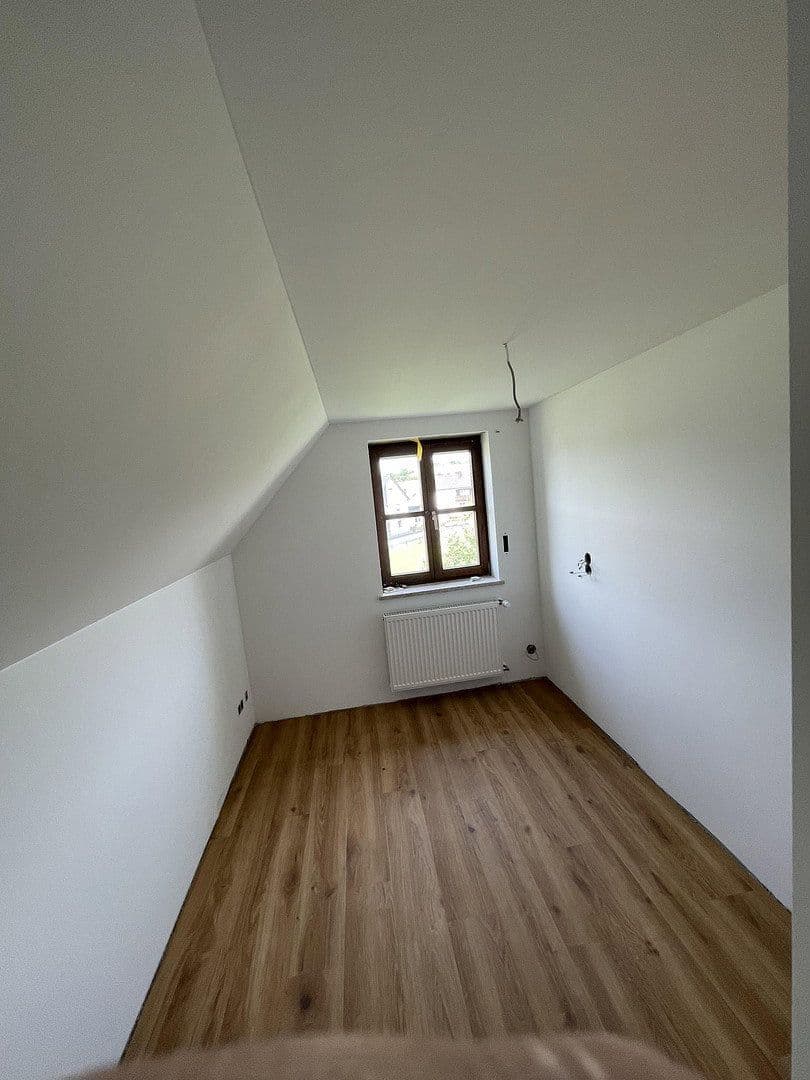 Pronájem bytu 4+kk 141 m², Regenstauf, Bavorsko Pronájem bytu 4+kk 141 m², Regenstauf, Bavorsko