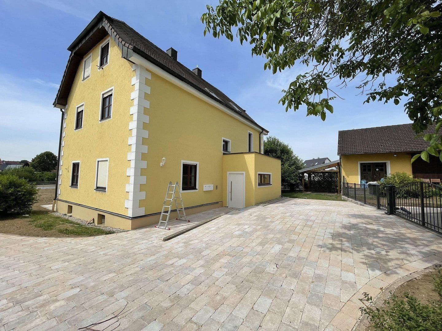 Pronájem bytu 4+kk 141 m², Regenstauf, Bavorsko Pronájem bytu 4+kk 141 m², Regenstauf, Bavorsko
