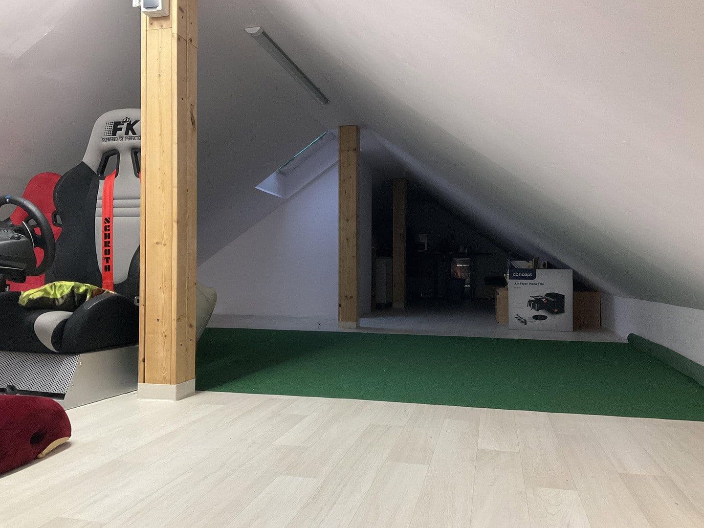 Prodej domu 339 m², pozemek 2.400 m², Kircherstraße 51A, Saalfeld/Saale, Durynsko Prodej domu 339 m², pozemek 2.400 m², Kircherstraße 51A, Saalfeld/Saale, Durynsko