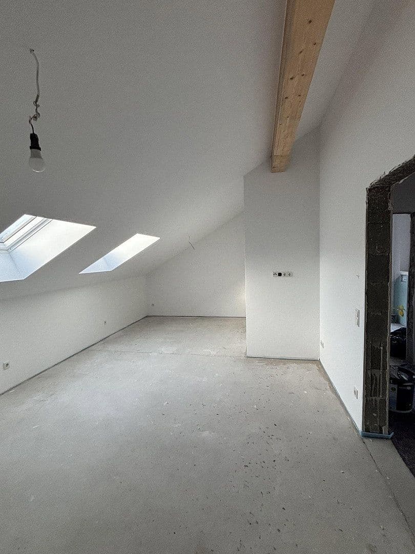 Prodej bytu 4+1 140 m², Neunkirchen-Seelscheid, Severní Porýní-Vestfálsko Prodej bytu 4+1 140 m², Neunkirchen-Seelscheid, Severní Porýní-Vestfálsko