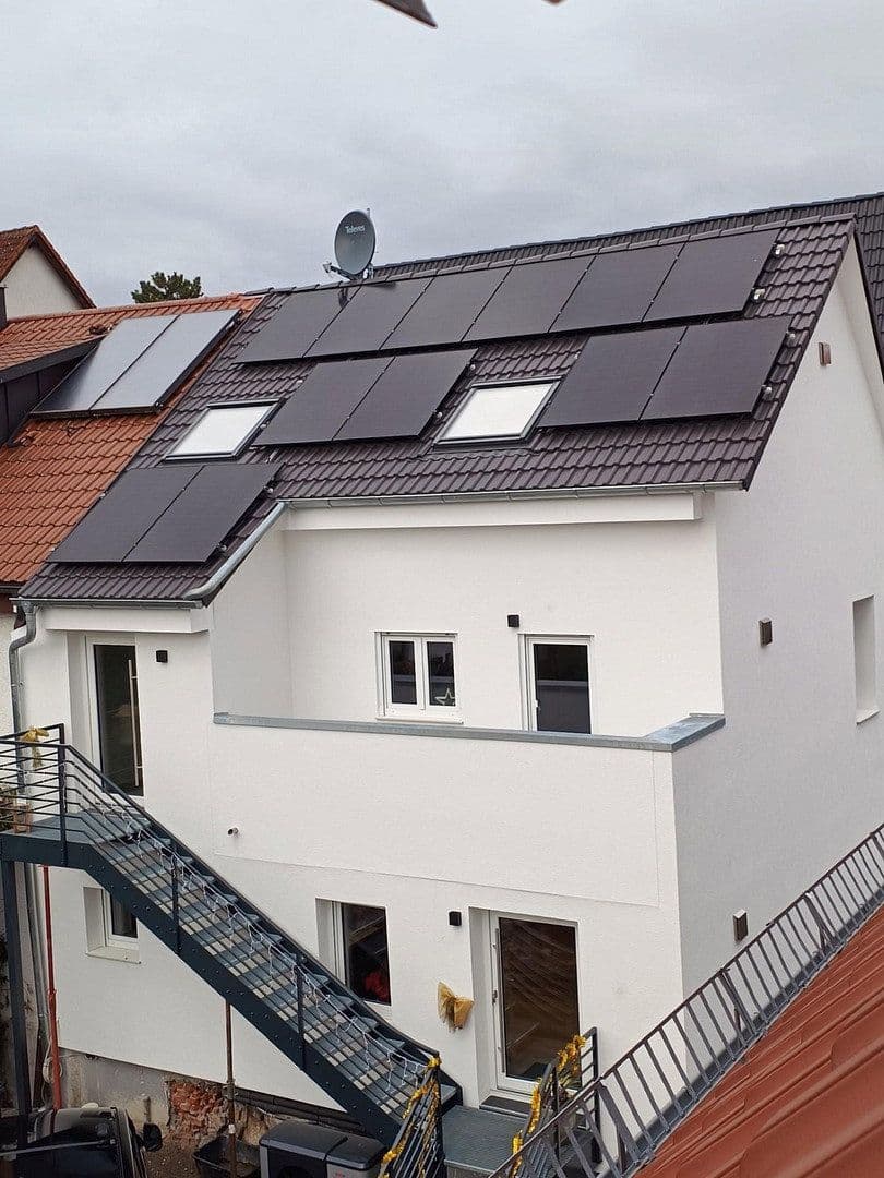 Pronájem bytu 3+kk 85 m², Schmalestr.1, Wiernsheim, Bádensko-Württembersko Pronájem bytu 3+kk 85 m², Schmalestr.1, Wiernsheim, Bádensko-Württembersko