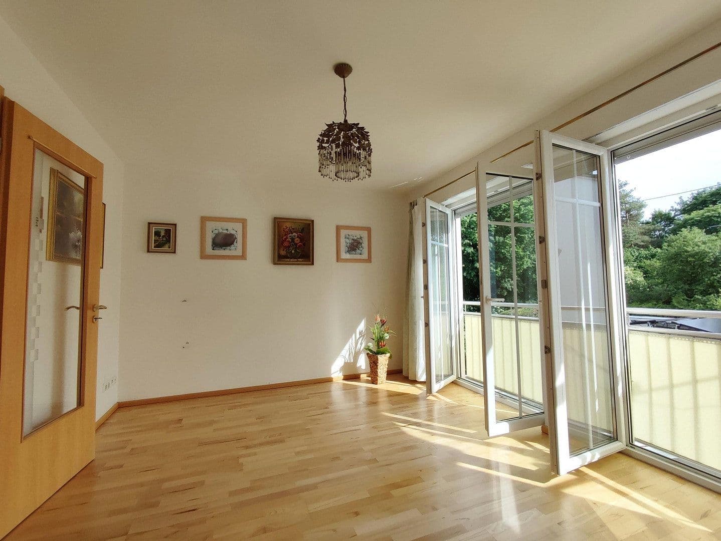 Prodej domu 129 m², pozemek 100 m², München, Bavorsko Prodej domu 129 m², pozemek 100 m², München, Bavorsko