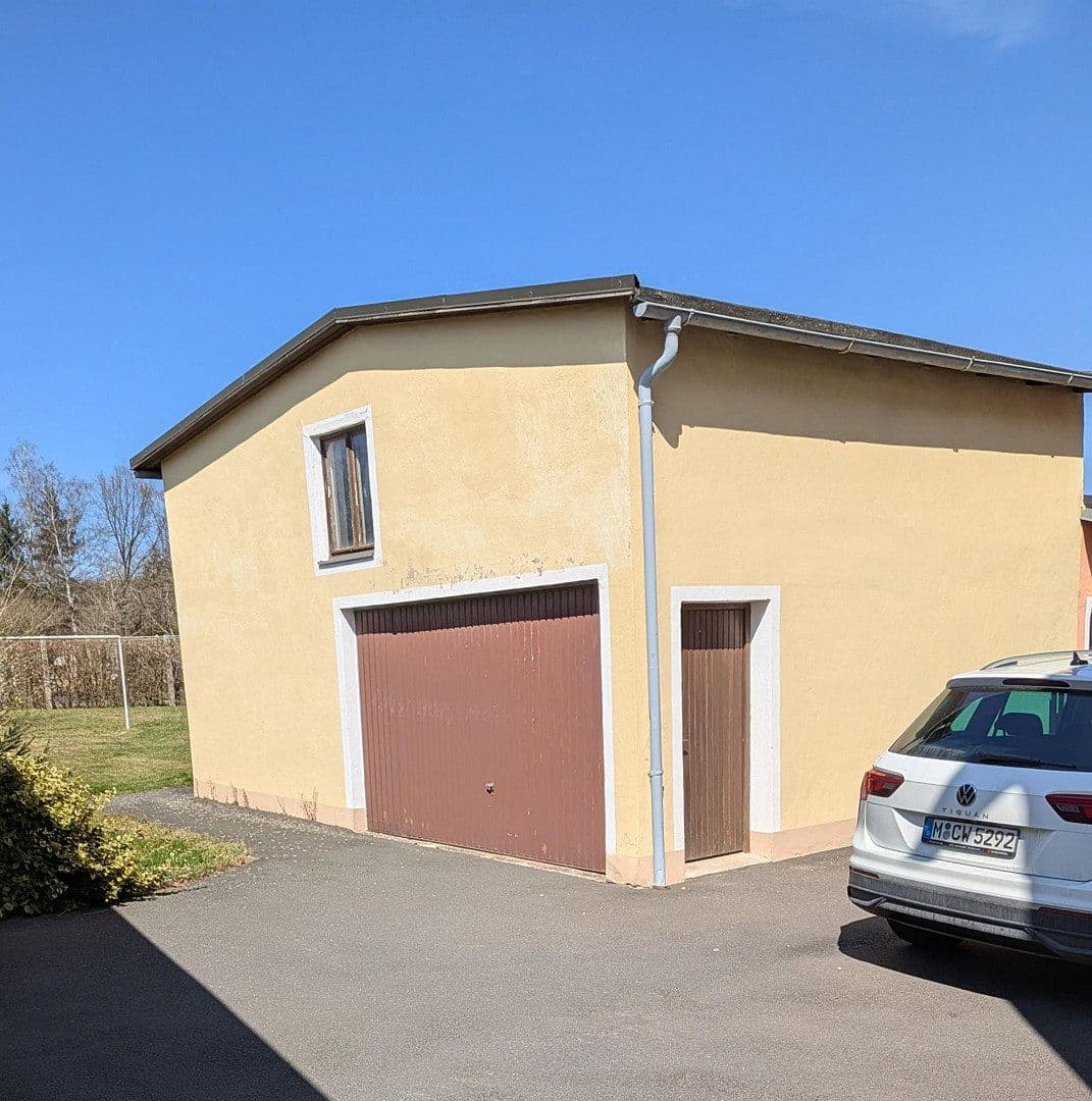 Prodej domu 146 m², pozemek 660 m², Egerer Straße 51, Valdsasy, Bavorsko Prodej domu 146 m², pozemek 660 m², Egerer Straße 51, Valdsasy, Bavorsko