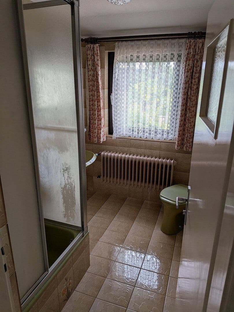 Prodej domu 146 m², pozemek 660 m², Egerer Straße 51, Valdsasy, Bavorsko Prodej domu 146 m², pozemek 660 m², Egerer Straße 51, Valdsasy, Bavorsko