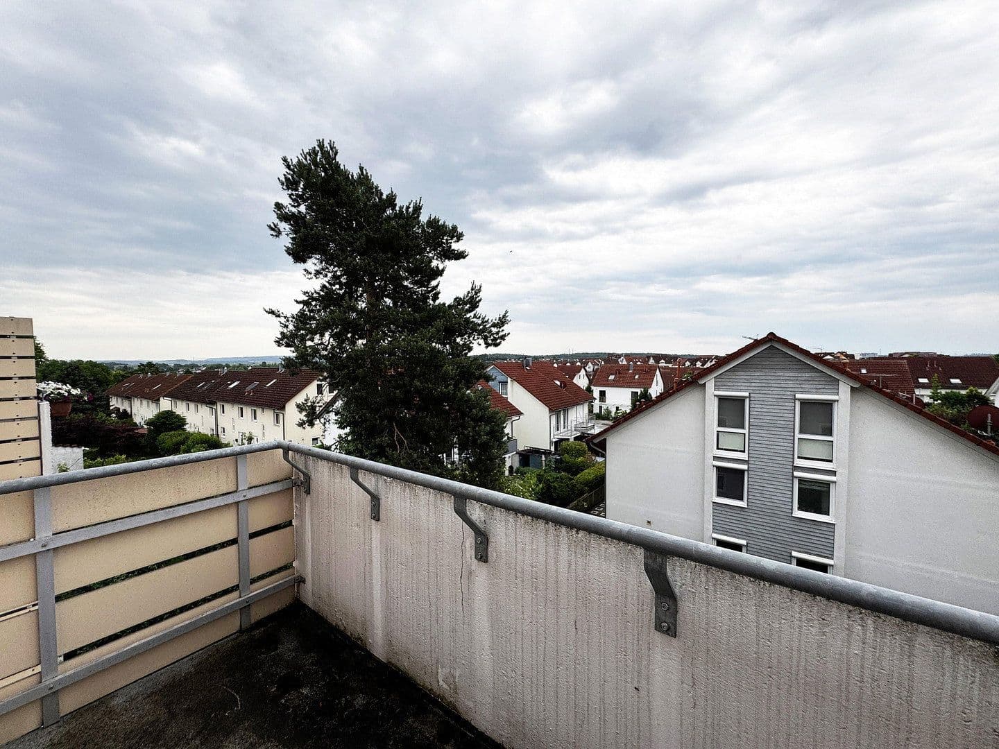 Pronájem bytu 1+1 37 m², Bad Wimpfen, Bádensko-Württembersko Pronájem bytu 1+1 37 m², Bad Wimpfen, Bádensko-Württembersko