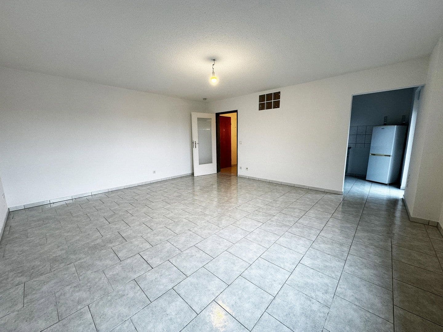 Pronájem bytu 1+1 37 m², Bad Wimpfen, Bádensko-Württembersko Pronájem bytu 1+1 37 m², Bad Wimpfen, Bádensko-Württembersko