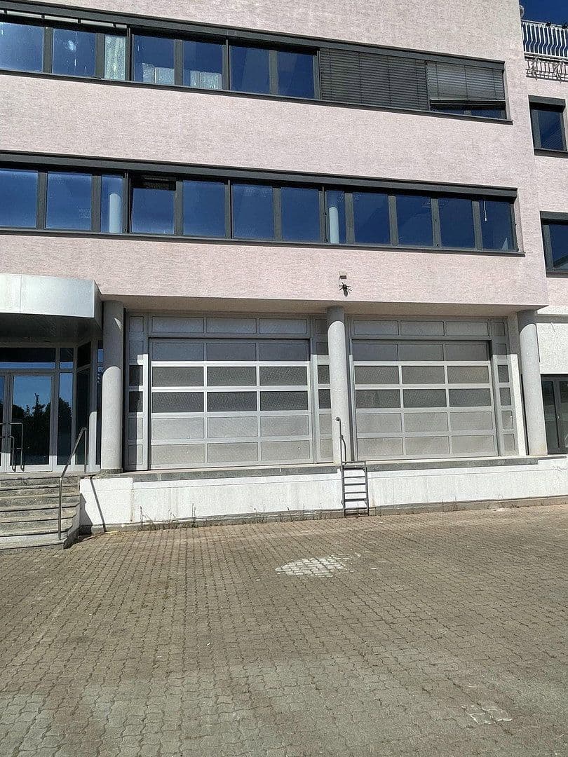 Pronájem nebytového prostoru 260 m², Ditzingen, Bádensko-Württembersko Pronájem nebytového prostoru 260 m², Ditzingen, Bádensko-Württembersko