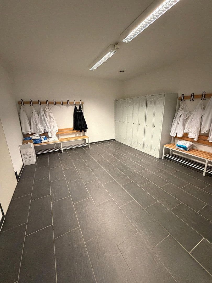 Pronájem nebytového prostoru 446 m², Mackenstedter Straße 8, Stuhr, Dolní Sasko Pronájem nebytového prostoru 446 m², Mackenstedter Straße 8, Stuhr, Dolní Sasko