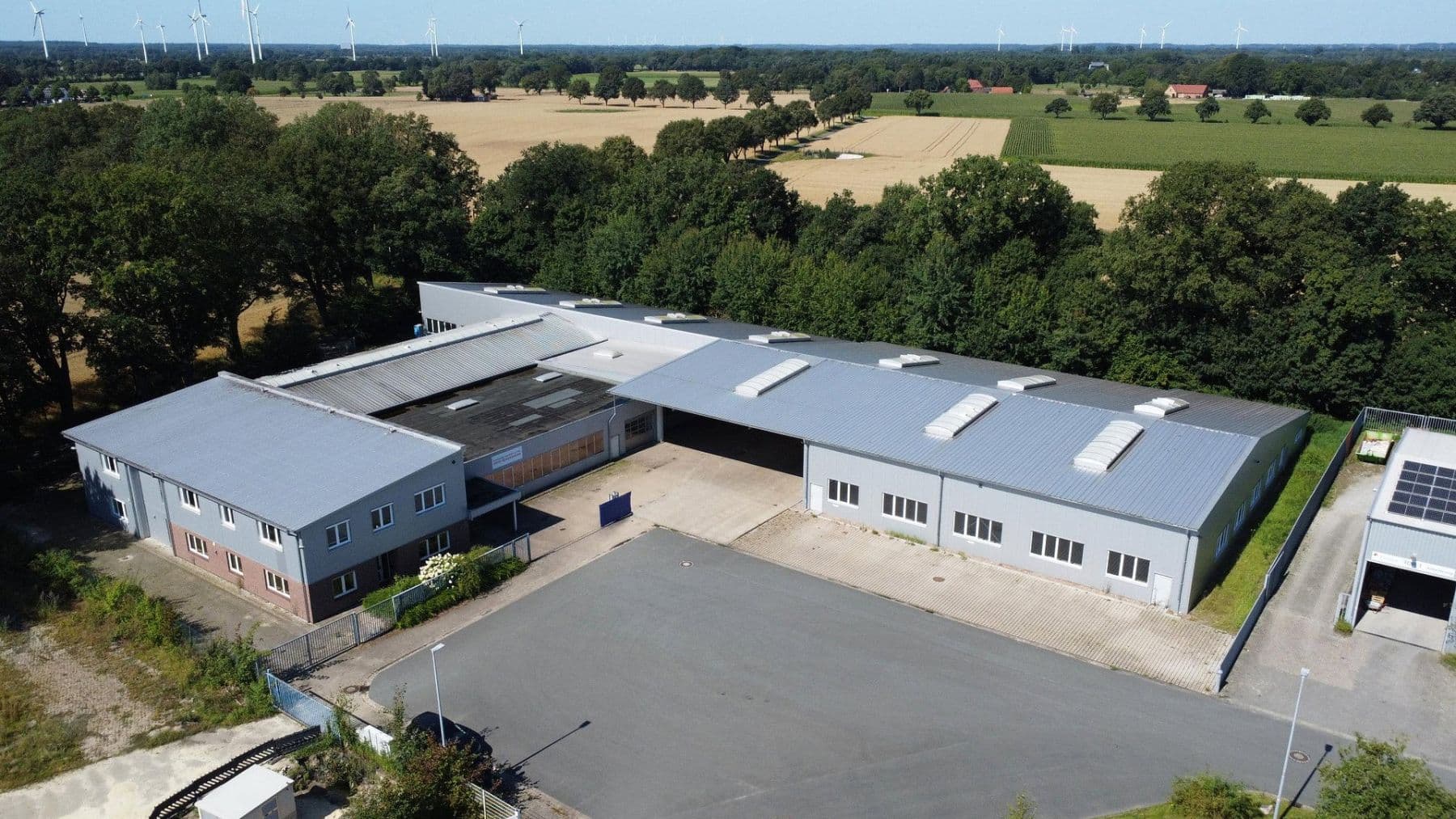 Pronájem nebytového prostoru 446 m², Mackenstedter Straße 8, Stuhr, Dolní Sasko Pronájem nebytového prostoru 446 m², Mackenstedter Straße 8, Stuhr, Dolní Sasko