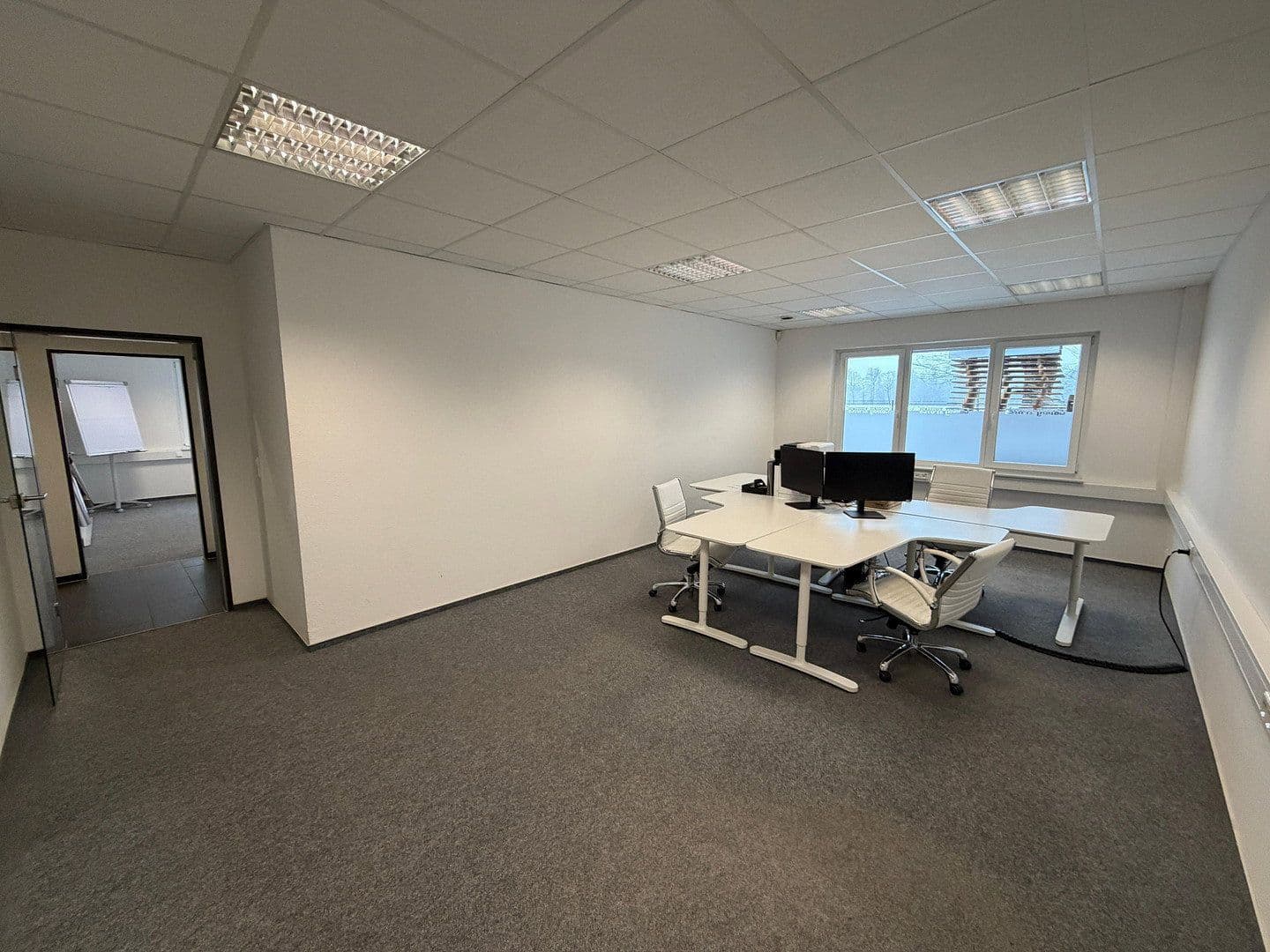 Pronájem nebytového prostoru 446 m², Mackenstedter Straße 8, Stuhr, Dolní Sasko Pronájem nebytového prostoru 446 m², Mackenstedter Straße 8, Stuhr, Dolní Sasko