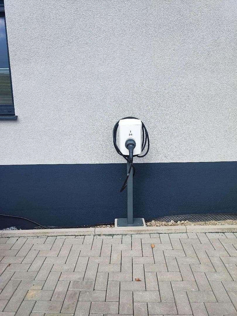 Pronájem domu 112 m², pozemek 151 m², Am Neufeld 34b, Frankfurt am Main, Hessen Pronájem domu 112 m², pozemek 151 m², Am Neufeld 34b, Frankfurt am Main, Hessen