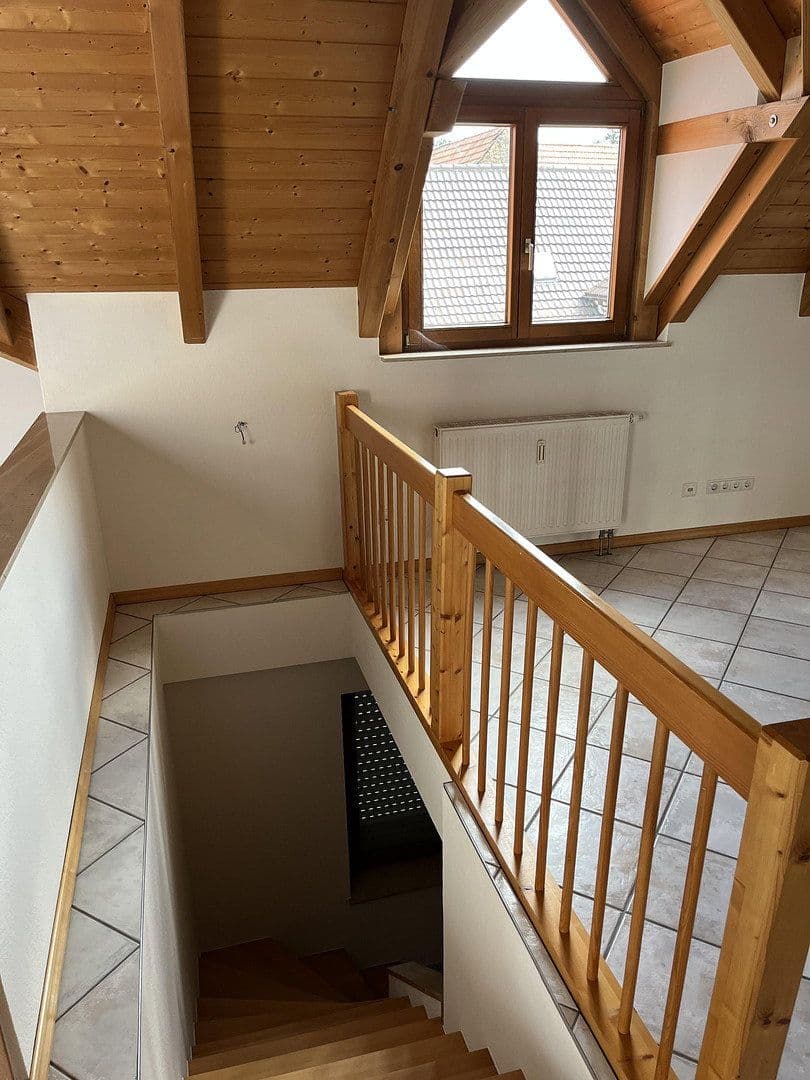 Pronájem bytu 2+1 125 m², Ehrenkirchen, Bádensko-Württembersko Pronájem bytu 2+1 125 m², Ehrenkirchen, Bádensko-Württembersko