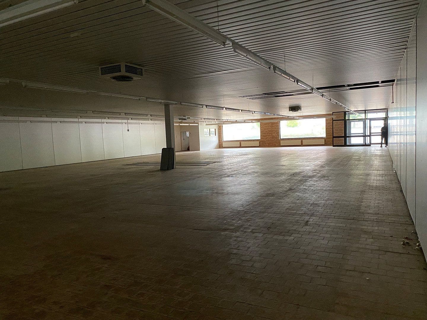 Pronájem nebytového prostoru 6.891 m², Bahnhofstraße 52, Dassel, Dolní Sasko Pronájem nebytového prostoru 6.891 m², Bahnhofstraße 52, Dassel, Dolní Sasko