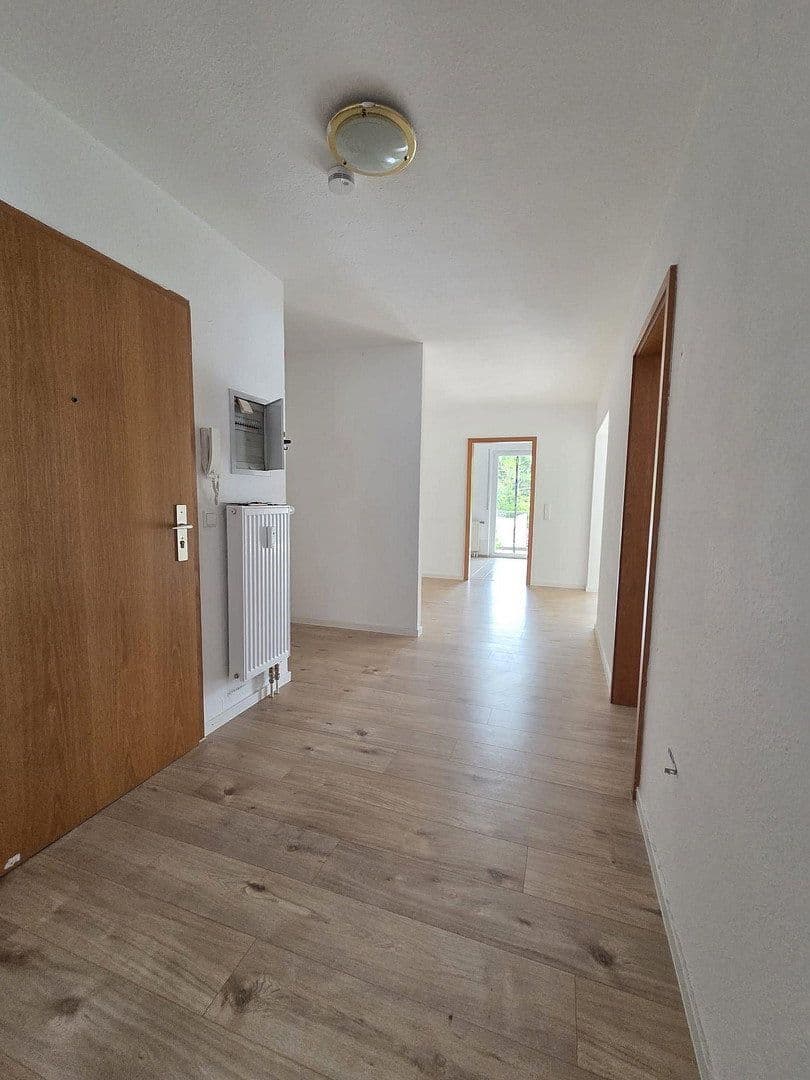 Pronájem bytu 3+1 80 m², Neuenburg am Rhein, Bádensko-Württembersko Pronájem bytu 3+1 80 m², Neuenburg am Rhein, Bádensko-Württembersko