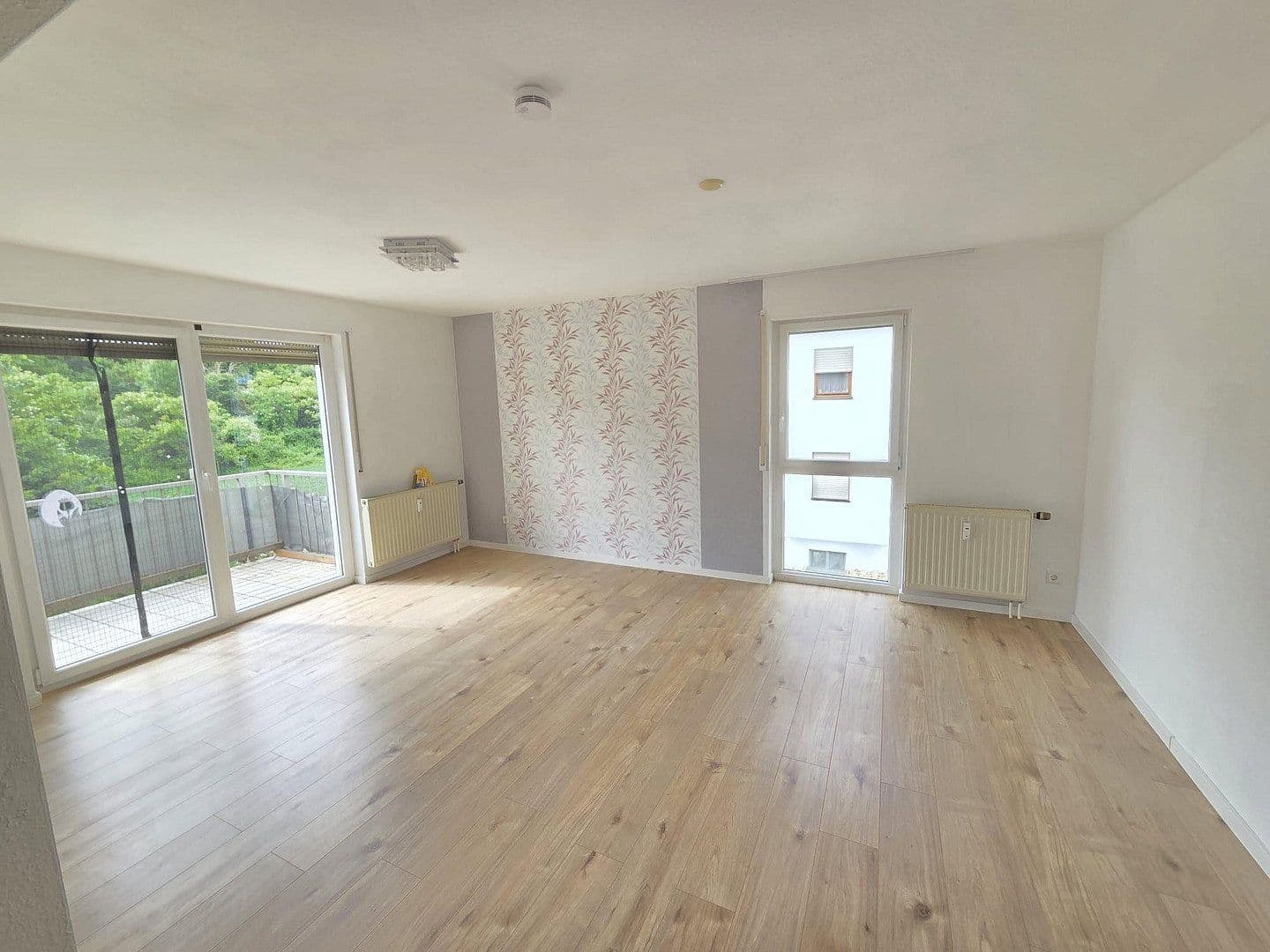 Pronájem bytu 3+1 80 m², Neuenburg am Rhein, Bádensko-Württembersko Pronájem bytu 3+1 80 m², Neuenburg am Rhein, Bádensko-Württembersko