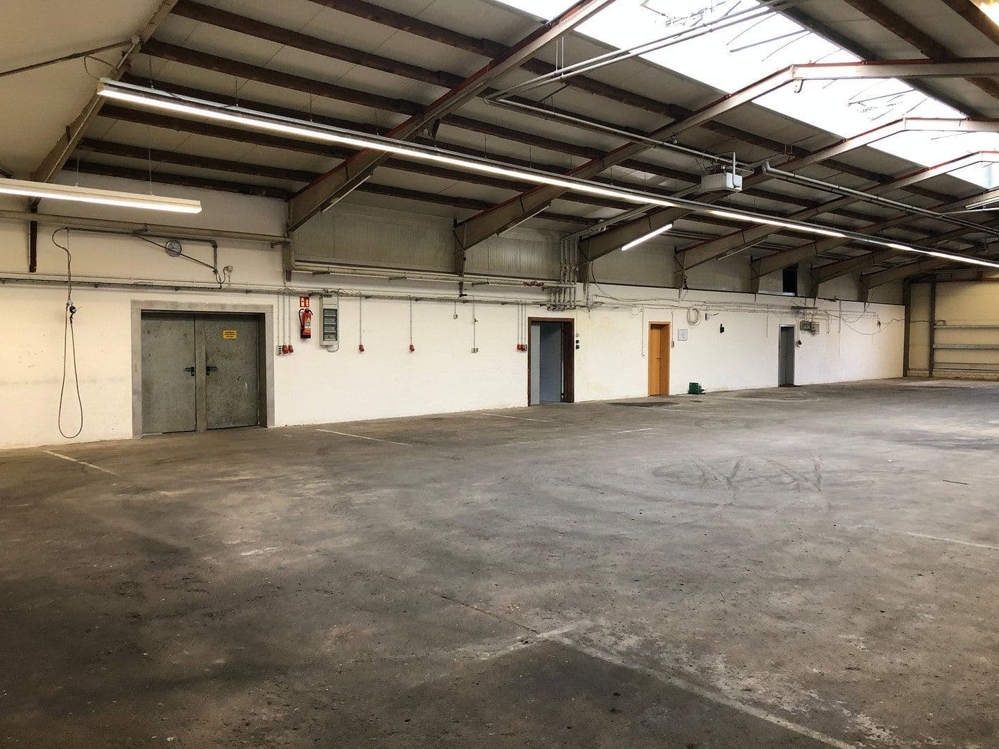 Pronájem nebytového prostoru 1.700 m², Wöstendöllen 24, Visbek, Dolní Sasko Pronájem nebytového prostoru 1.700 m², Wöstendöllen 24, Visbek, Dolní Sasko