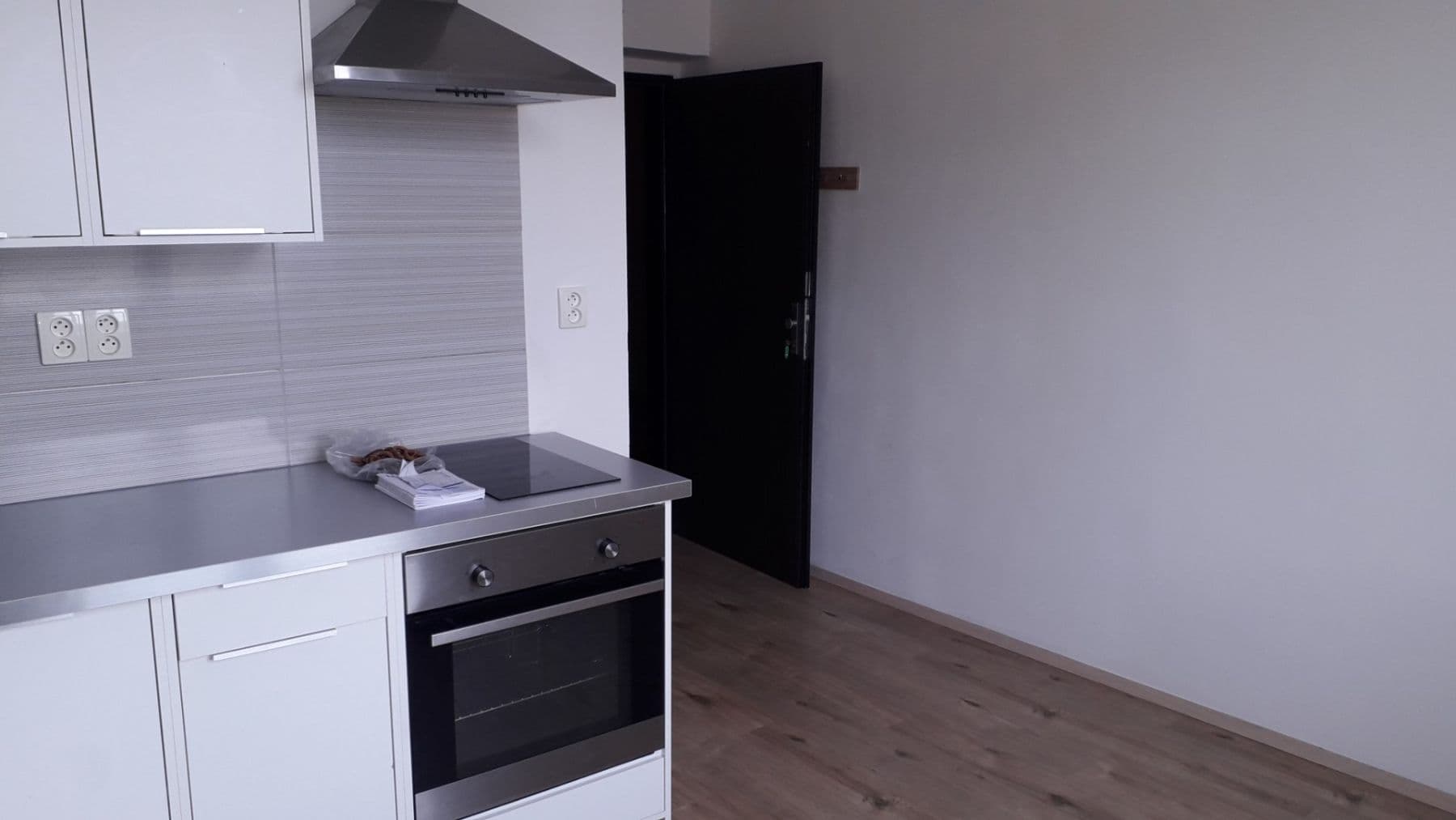 Pronájem bytu Garsoniéra 20 m², Husova tř., České Budějovice, Jihočeský kraj Pronájem bytu Garsoniéra 20 m², Husova tř., České Budějovice, Jihočeský kraj