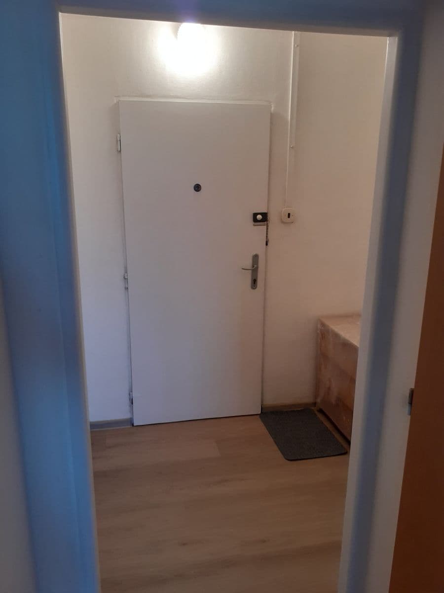 Pronájem bytu 1+kk 27 m², Jana Drdy, Příbram, Středočeský kraj Pronájem bytu 1+kk 27 m², Jana Drdy, Příbram, Středočeský kraj