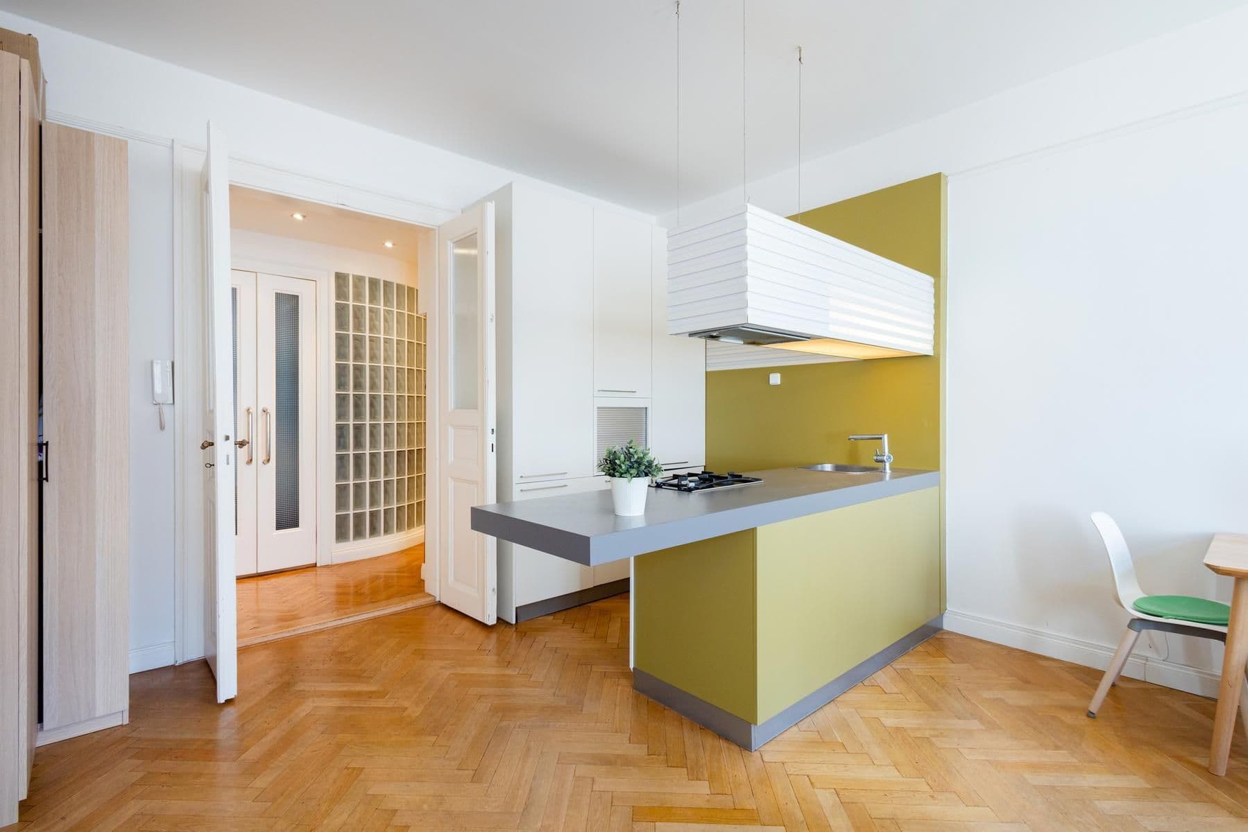 Prodej bytu 2+kk 55 m², Plaská, Praha, Praha Prodej bytu 2+kk 55 m², Plaská, Praha, Praha