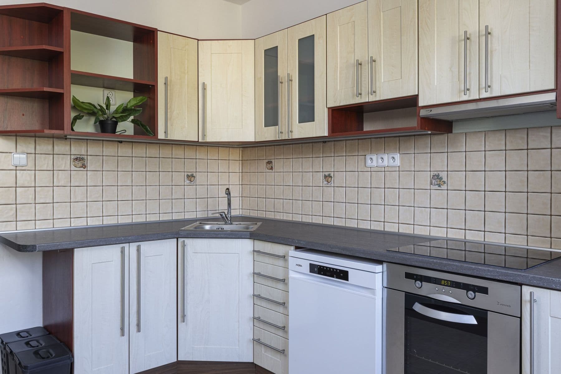 Pronájem bytu 2+1 65 m², Kremličkova, Praha, Praha Pronájem bytu 2+1 65 m², Kremličkova, Praha, Praha