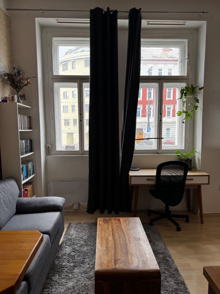 Pronájem bytu 1+kk 19 m², Na Žertvách, Praha, Praha Pronájem bytu 1+kk 19 m², Na Žertvách, Praha, Praha