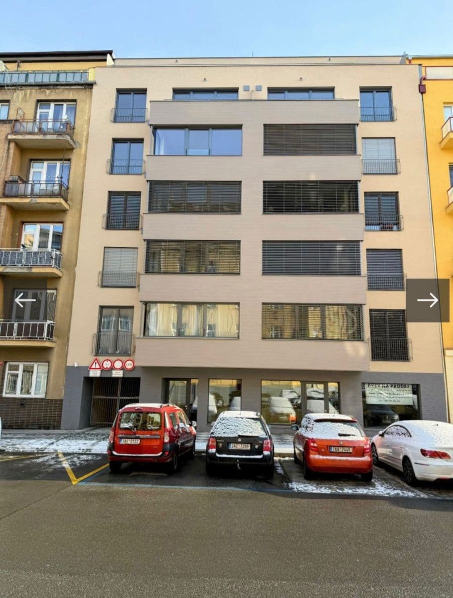 Pronájem garáže 13 m², Kloboučnická, Praha, Praha Pronájem garáže 13 m², Kloboučnická, Praha, Praha