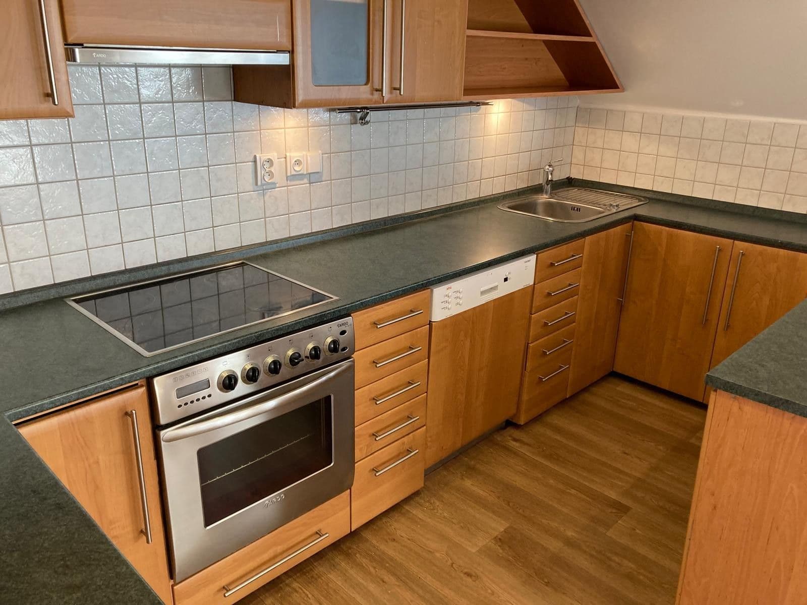 Pronájem bytu 5+kk 126 m², Osvoboditelů, Hlučín, Moravskoslezský kraj Pronájem bytu 5+kk 126 m², Osvoboditelů, Hlučín, Moravskoslezský kraj