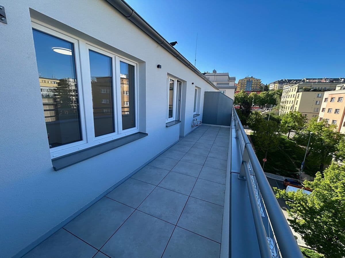 Pronájem bytu 2+kk 71 m², Pod Drinopolem, Praha, Praha Pronájem bytu 2+kk 71 m², Pod Drinopolem, Praha, Praha