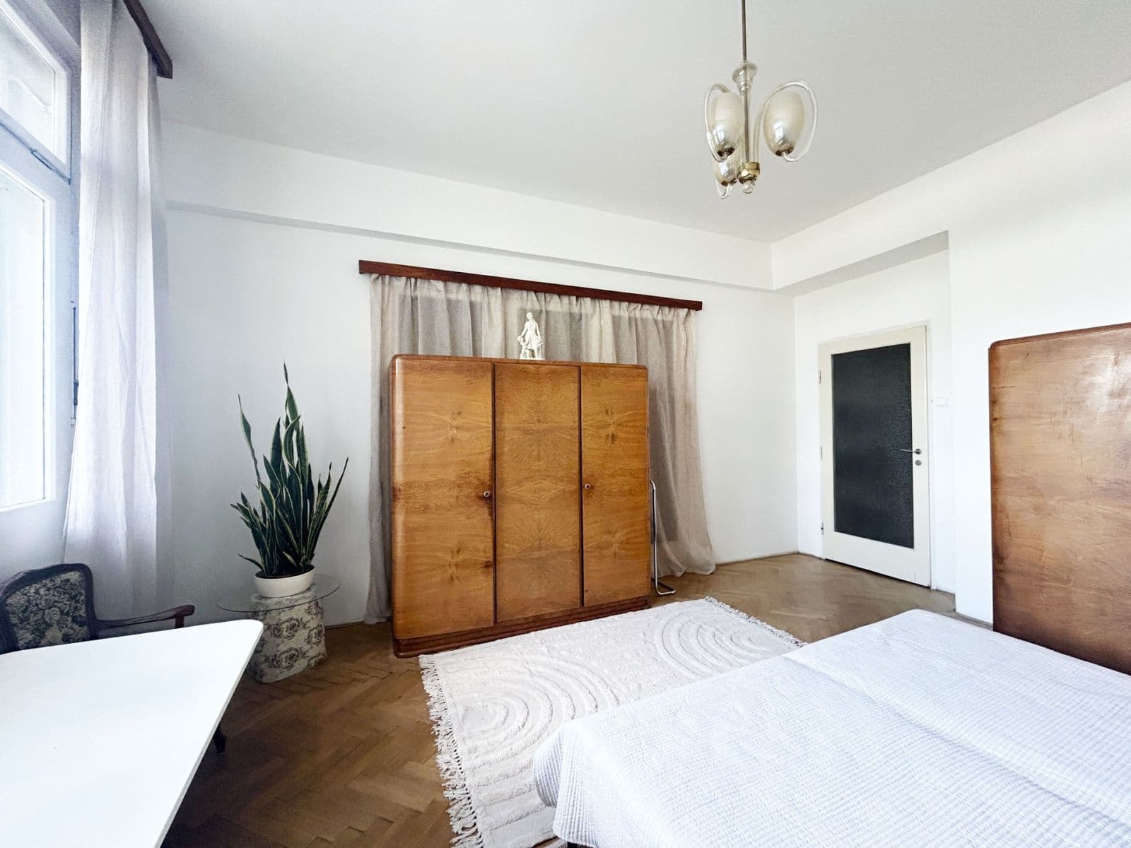 Pronájem bytu 2+1 73 m², Milady Horákové, Praha, Praha Pronájem bytu 2+1 73 m², Milady Horákové, Praha, Praha