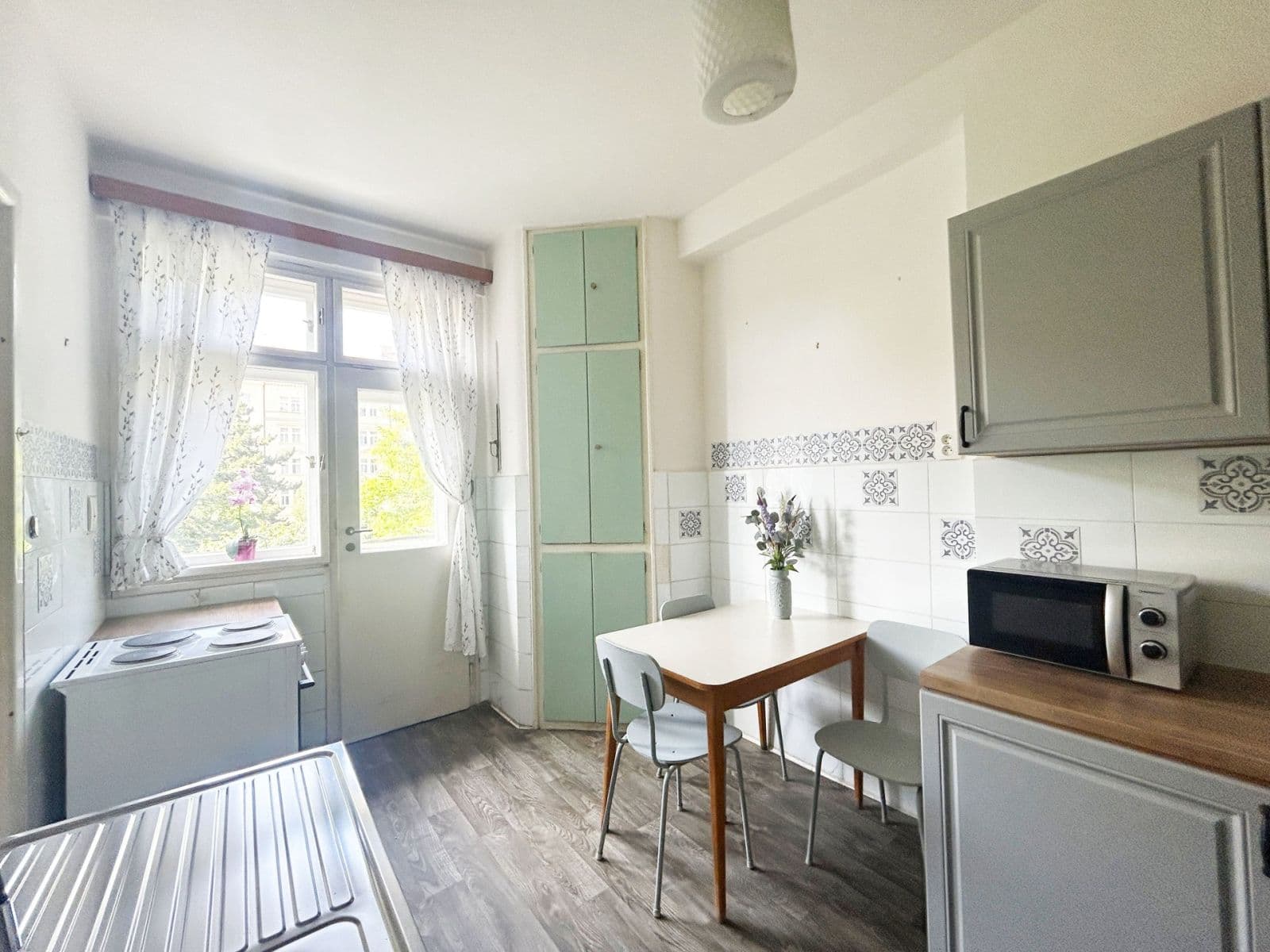 Pronájem bytu 2+1 73 m², Milady Horákové, Praha, Praha Pronájem bytu 2+1 73 m², Milady Horákové, Praha, Praha