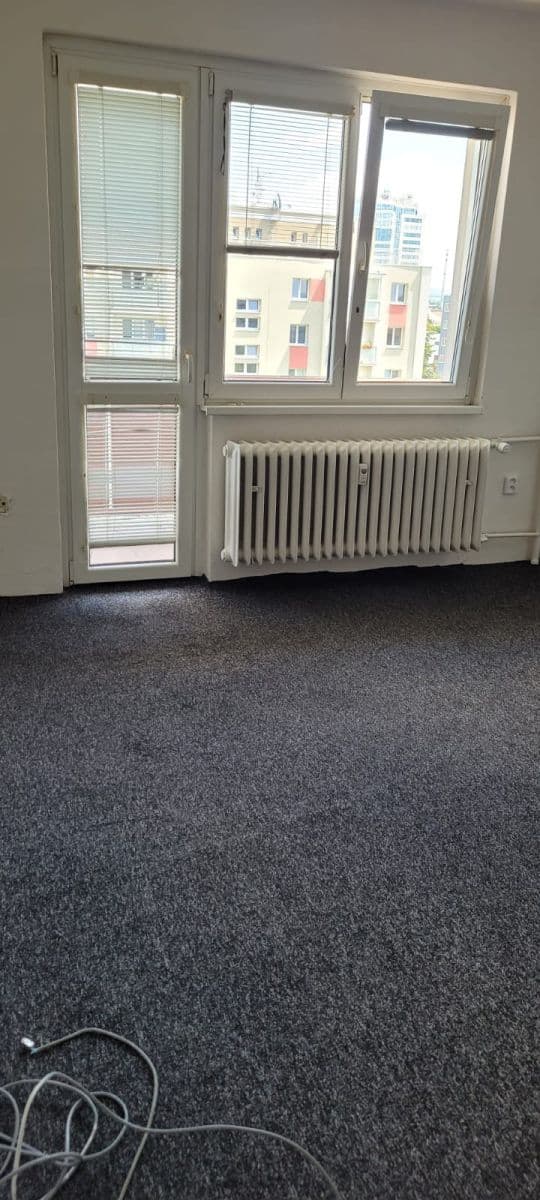 Pronájem bytu 1+1 44 m², tř. Kosmonautů, Olomouc, Olomoucký kraj Pronájem bytu 1+1 44 m², tř. Kosmonautů, Olomouc, Olomoucký kraj