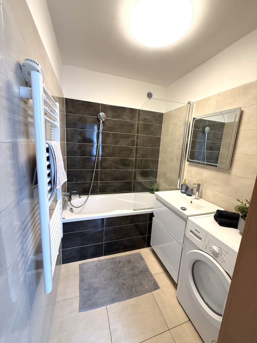 Prodej bytu 2+1 67 m², sídliště 9. května, Nejdek, Karlovarský kraj Prodej bytu 2+1 67 m², sídliště 9. května, Nejdek, Karlovarský kraj