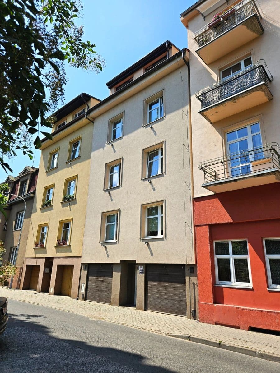 Pronájem bytu 1+1 38 m², Karáskovo náměstí, Brno, Jihomoravský kraj Pronájem bytu 1+1 38 m², Karáskovo náměstí, Brno, Jihomoravský kraj