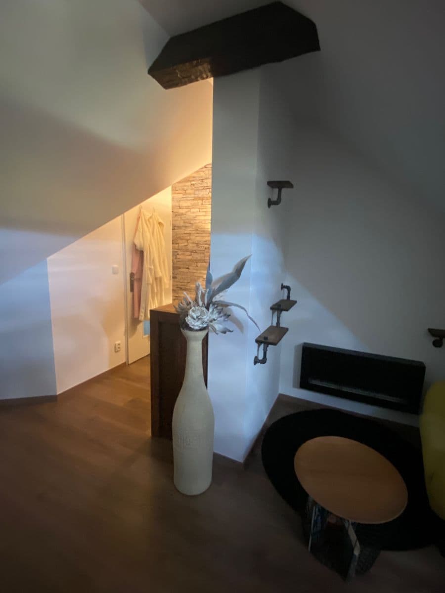 Prodej bytu 3+kk 90 m², Mirešická, Jinočany, Středočeský kraj Prodej bytu 3+kk 90 m², Mirešická, Jinočany, Středočeský kraj