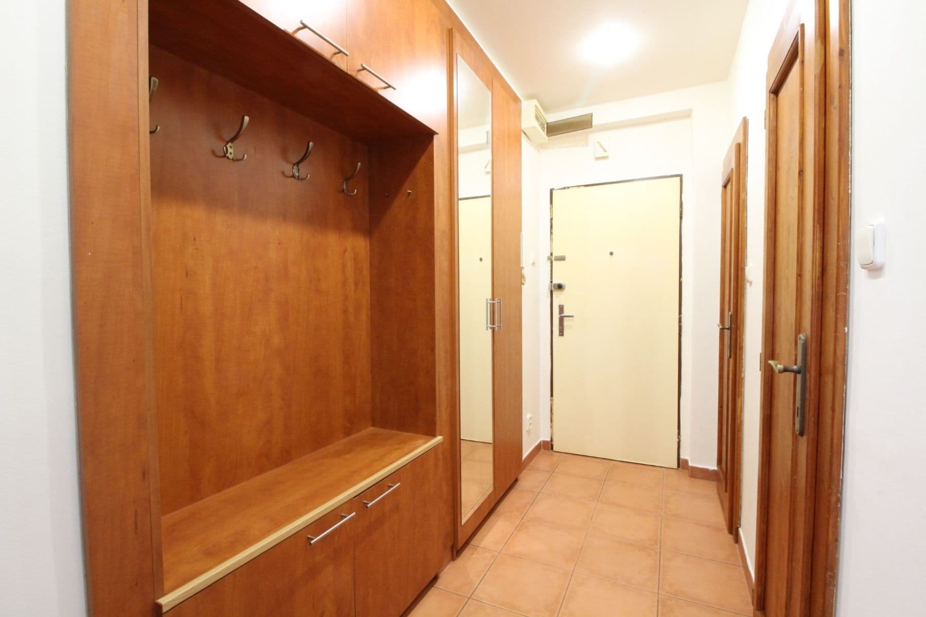 Pronájem bytu 2+1 53 m², Kafkova, Praha, Praha Pronájem bytu 2+1 53 m², Kafkova, Praha, Praha