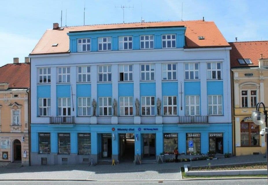 Pronájem nebytového prostoru 187 m², náměstí T. G. Masaryka, Sedlčany, Středočeský kraj Pronájem nebytového prostoru 187 m², náměstí T. G. Masaryka, Sedlčany, Středočeský kraj