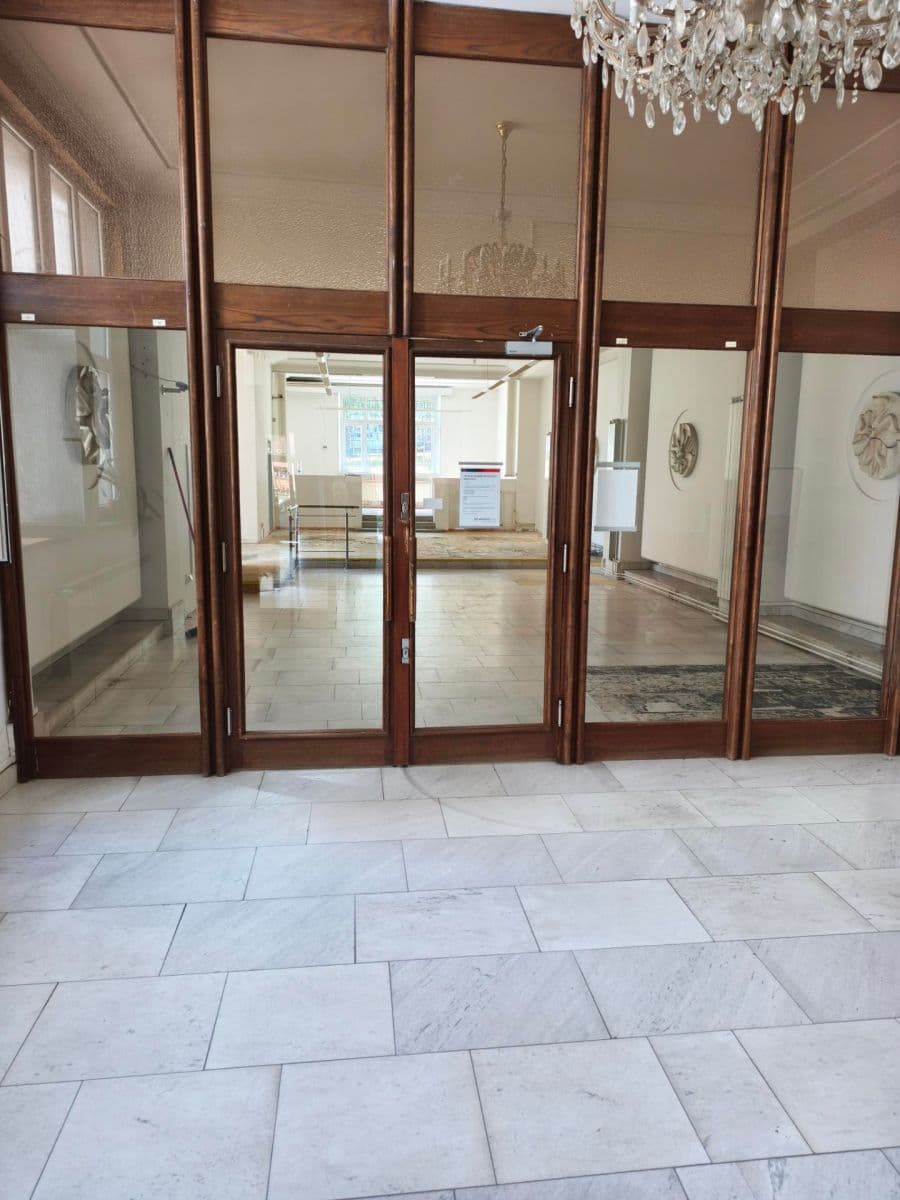 Pronájem nebytového prostoru 187 m², náměstí T. G. Masaryka, Sedlčany, Středočeský kraj Pronájem nebytového prostoru 187 m², náměstí T. G. Masaryka, Sedlčany, Středočeský kraj