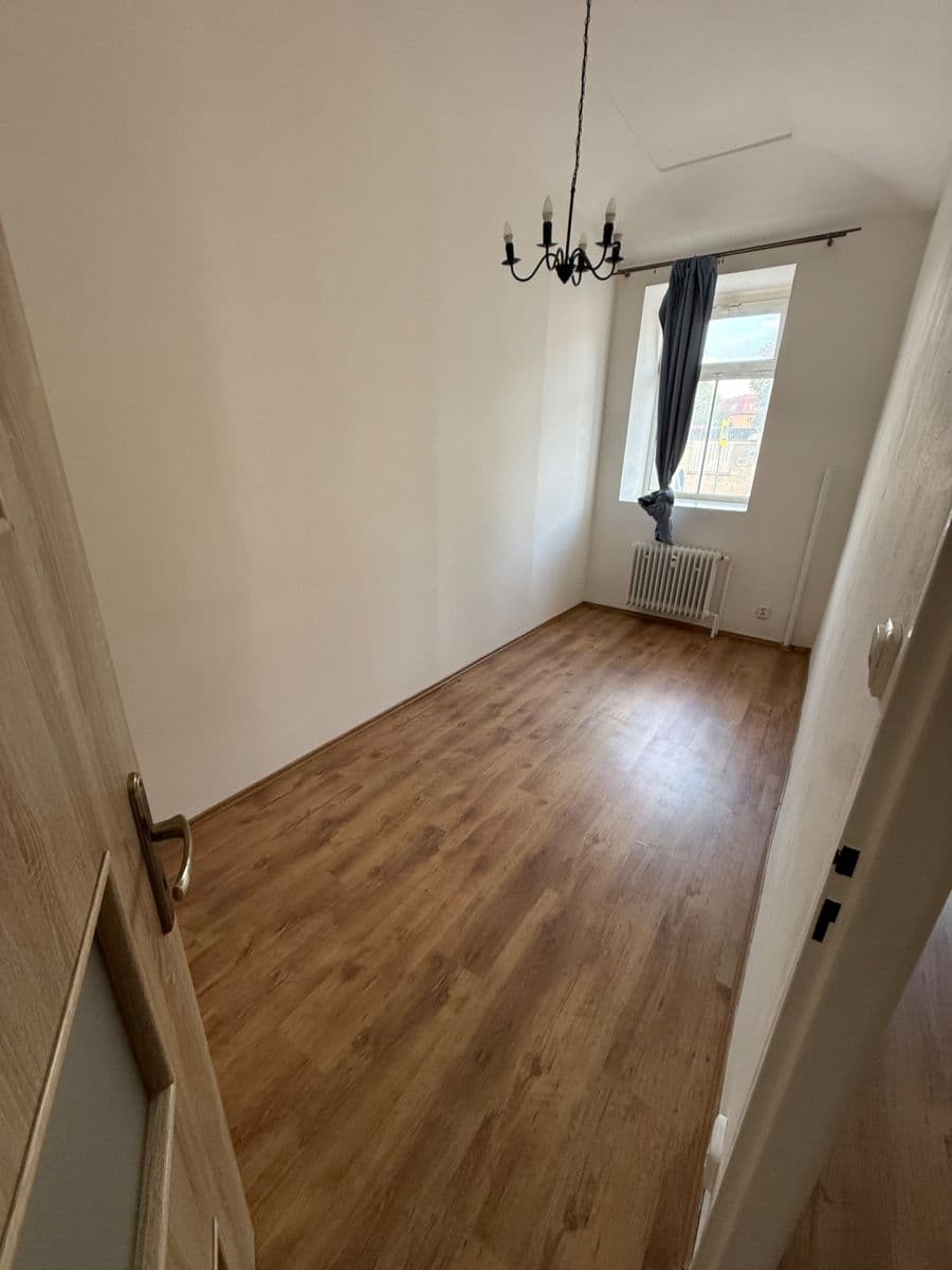 Pronájem bytu 3+kk 51 m², Hrdinů, Horoměřice, Středočeský kraj Pronájem bytu 3+kk 51 m², Hrdinů, Horoměřice, Středočeský kraj